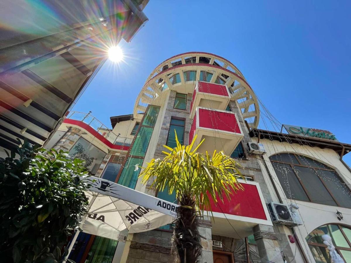Meatsa Hotel Kŭrdzhali Buitenkant foto